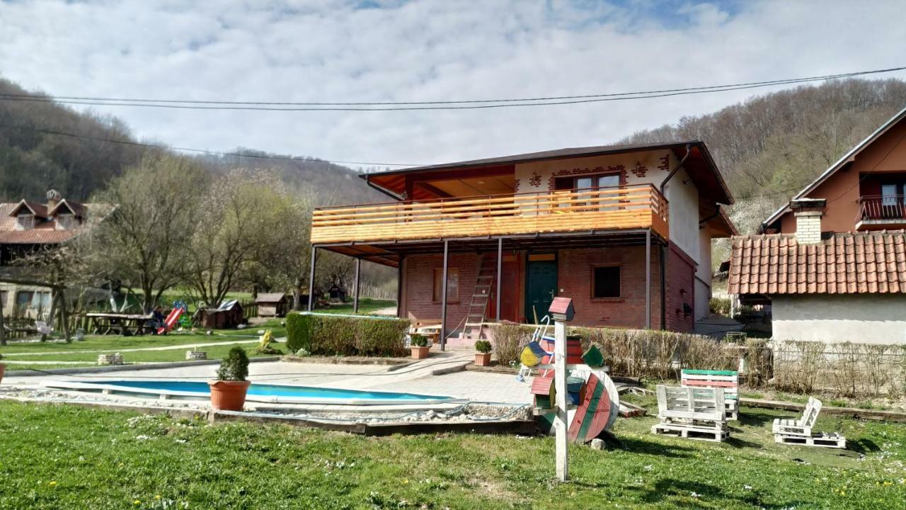 Country House Lozanjska Terasa Guest House Екстериор снимка